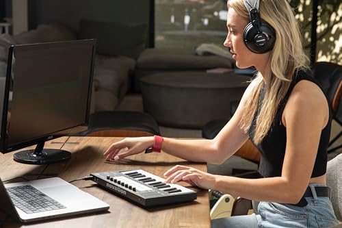 TAPWITHUS TapXR - Wearable Keyboard, AirMouse & Controller
