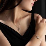 Sparkling Snowflake Pendant Necklace in Handmade Style