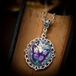 Retro Boho Butterfly Pendant Necklace Romantic Jewelry Gift Women Girls New