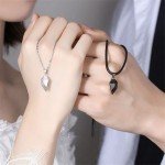 Simple Couple Pendant Necklace with Heart Design