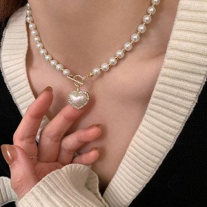 Heart Pendant Pearl Necklace for Women