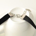 Black Velvet Choker w/ Heart Pendant Gothic Punk Necklace USA SELLER 3-1