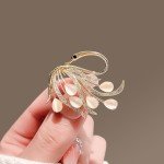 New Luxury Opal Swan Brooch Personality Exquisite Animal Pins High-grade Coat Corsage Accessories
