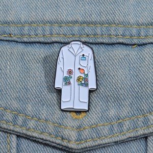 Floral Lab Coat Enamel Pins Custom Doctor Nurse Uniform Brooches Lapel Badges Cartoon Medical Jewelry Gift for Kids Friends