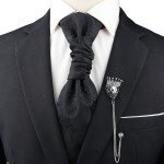 Fashion Gentleman Tassel Brooch For Men Suit Shirt Collar Chain Lapel Pin Lion Dragon Deer Retro Wedding Dinner Accessories