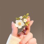 Fashion Daisy Flower Brooches For Women Sunflower Green Leaves Enamel Pins Floral Bouquet Badge Party Japanese Jewelry Gifts