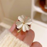 Mini Cute Opal Clover Flower Brooches for Women Girls CZ Crystal Rhinestone Flower Lapel Pin Clothing Kawaii Korean Jewelry