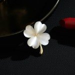 Mini Cute Opal Clover Flower Brooches for Women Girls CZ Crystal Rhinestone Flower Lapel Pin Clothing Kawaii Korean Jewelry