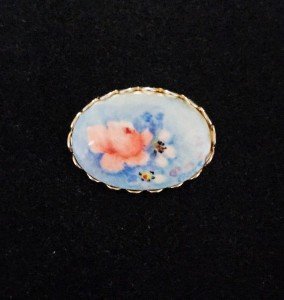 Victorian Style Sm Brooch Oval Porcelain Blue Floral Painted Gold Tone Setting