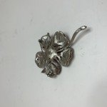 Vintage Brushed Pewter Daisy Flower Pin Brooch Stem Garden Floral Statement