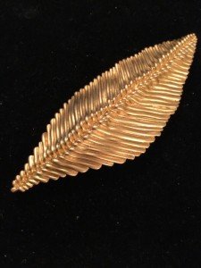 Huge 1980's LIZ CLAIBORNE-Brushed-Matte Gold Tone Leaf Brooch-Modernist 