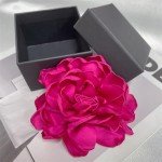 Dainty Fabric Rose Flower Large Brooch Lapel Pins Delicate Elegant Handmade Flower Brooches Pin Classic for Wedding Party Dance Banquet for Women Dress Suit Ceremony Clothes Accessories Jewelry