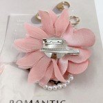 Kokoma Elegant Peony Flower Brooch Pin for Women Lady Fabric Flower Pearl Brooch Lapel Pins for Wedding Bohemia Dress Suit Ceremony Clothes Accessories Jewelry (Pink)