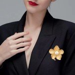 Yellow Flower White Pearl Brooch,Gold Autumn Flower Pins,Vintage Fall Flower Gift, Mother's Day Gift for Women,Wedding Bridal Bouquet Party Daily Accessory (gold)