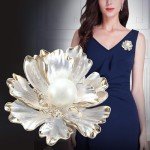 Fashion Pearl Floral Brooch Pin for Women Girls Wedding Party Banquet Bridal Jewelry