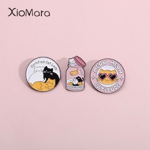 Certified Cat Lady Enamel Pins Cats Anti Depression Brooches Lapel Badges Custom Mental Health Jewelry Gift For Pet Lovers