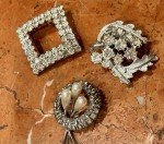 VICTORIAN VINTAGE RHINESTONE SILVER ART DECO NOUVEAU UMBRELLA BROOCH PINS LOT 20