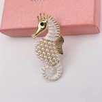 Elegant Vintage Seahorse Brooch Sparkling Rhinestones Ocean