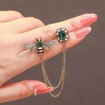 Vintage Honey Bee Brooch Pins for Women Men CZ Crystal Lapel Pin Badge Hanging Tassel Chains Collar Brooches Pin Shirt Collar Pins Hat Scarf Tie Pins Accessories