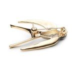 Comelyjewel Premium Lovely Crystal Swallow Animal Brooch Bird Lapel Pin Badge Women Jewelry