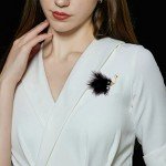 Vintage Feather Swan Brooch Pin for Women Girls Fashion Shell Pearls Black Animal Bird Brooches Lapel Pins Cute Dress Accessories Birthday Halloween Christmas Jewelry Gift