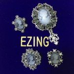 Ezing Vintage Princess Frame Crystal Cameo Brooches Pins Set for Women (C)