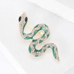 Luxury Green Rhinestone Snake Brooch for Women Men Unisex Alloy Lapel Pins Animal Design Badge Vintage Jewelry Accessories Gift