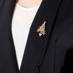 Exquisite Christmas Tree Brooches For Women Fashion Colorful Rhinestone Brooch Pins Jewelry Lady Clothes Accessories Xmas Gift