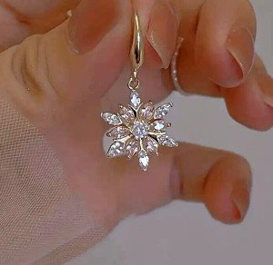 Fashion Shiny Rhinestone Snowflake Shaped Pendant Earrings Jewelry Women Gift