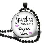 Personalized Grandma Pendant Necklace with Custom Names
