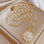 Flower Pendant Necklace in 18K Gold Plated Steel