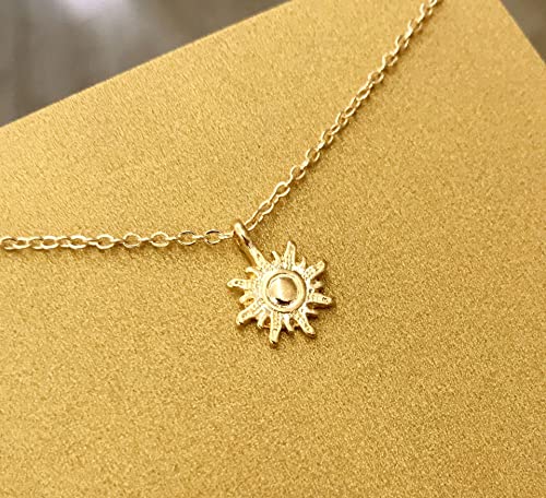 LANG XUAN Message Card Sun Pendant Necklace Friendship Compass Good Luck Elephant Pendant Chain Necklace with Gift Card (Silver Sun 2)