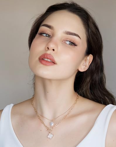 POMINA Chunky Coin Fashion Gold Necklace Trendy Statement Toggle Necklaces Women Clover Pearl Coin Pendant Thick Link Chain Layered Pearl Gold Necklaces for Women (2pc_Clover-Pearl)