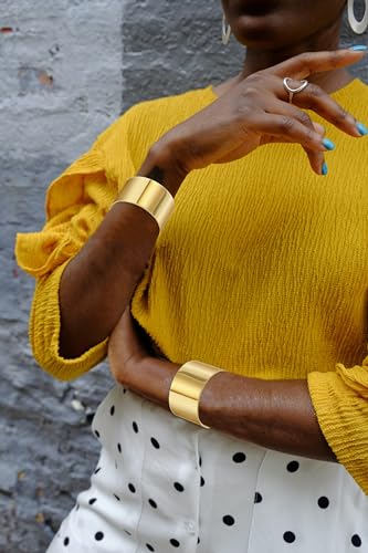 CASDAN 2Pcs Cuff Bangle Bracelet for Women Open Wide Wire Bracelets Gold and Silver Adjustable Open Statement Bangles Wrist Cuff Wrap Bracelet Jewelry Gift