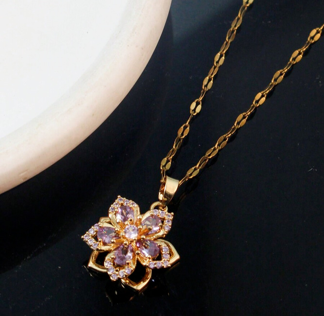 18K Gold Plated Rotating Flower Pendant Women's Necklace