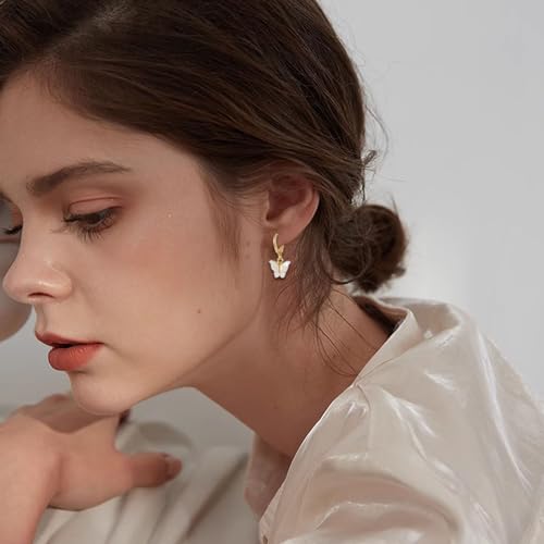 Gold plated necklace, bracelet, earrings set for women