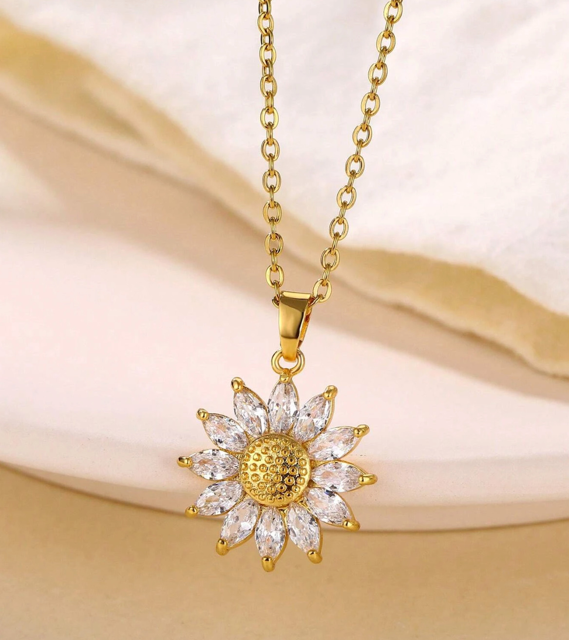 18K Gold Plated Flower Pendant Necklace for Women