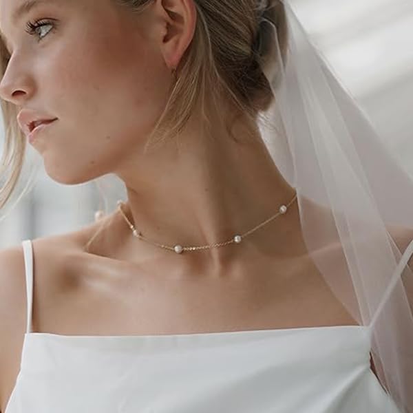 Trinckle Gold Pearl Necklace, 6 mm Pearl Choker Necklace 15'' Pearl Necklaces for Women as Christmas Gifts Dainty Gold Choker Necklaces for Girls Bride Bridesmaid Wedding Birthday Beach Jewelry
