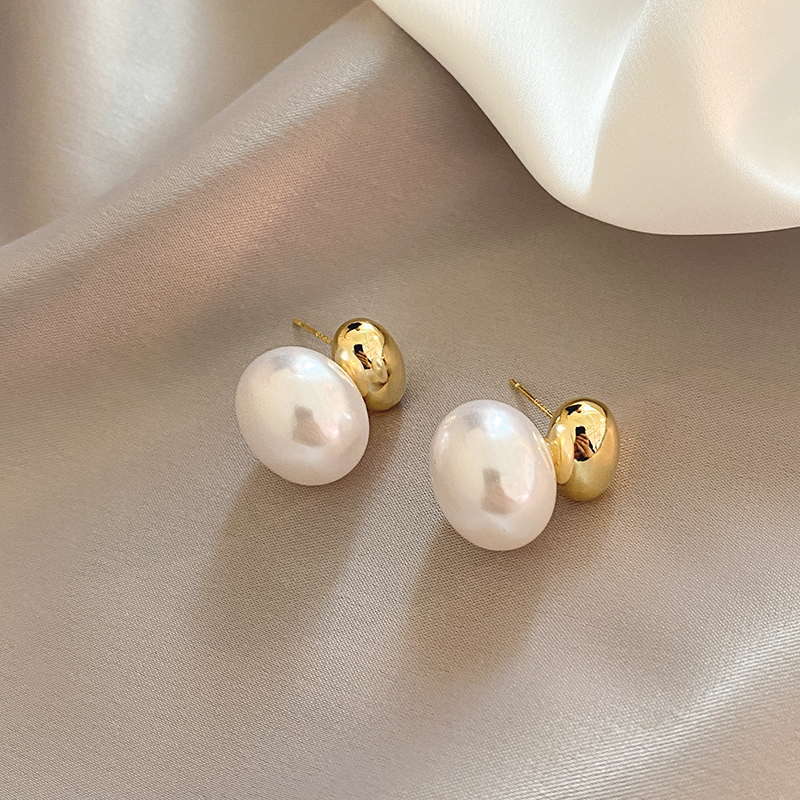 Elegant Gold Bean and Pearl Earrings for Women
