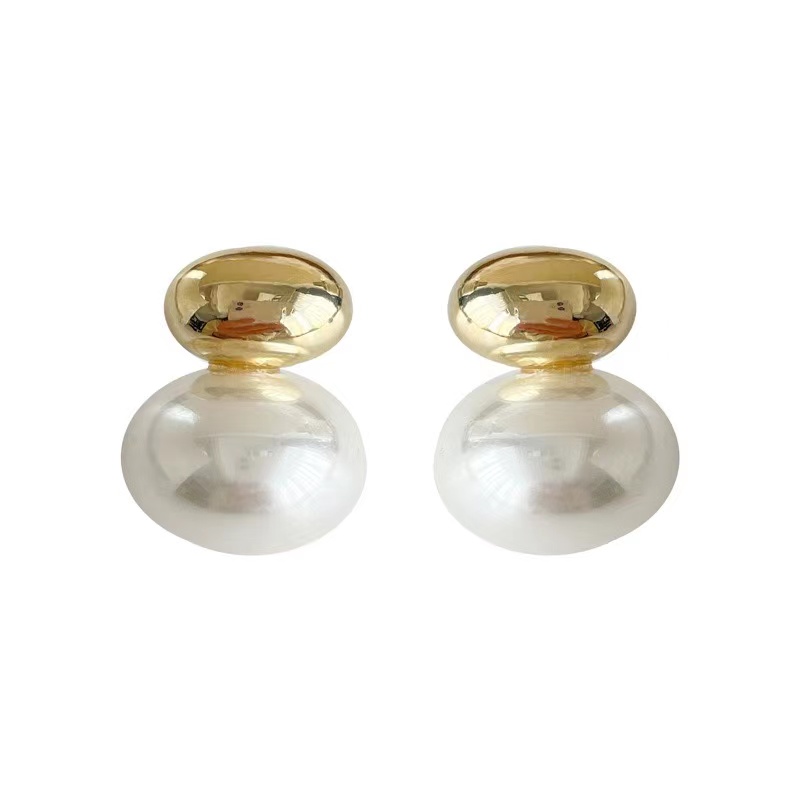 Elegant Gold Bean and Pearl Earrings for Women
