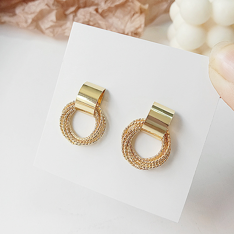 Gold Circle Stud Earrings for Women - Retro Style