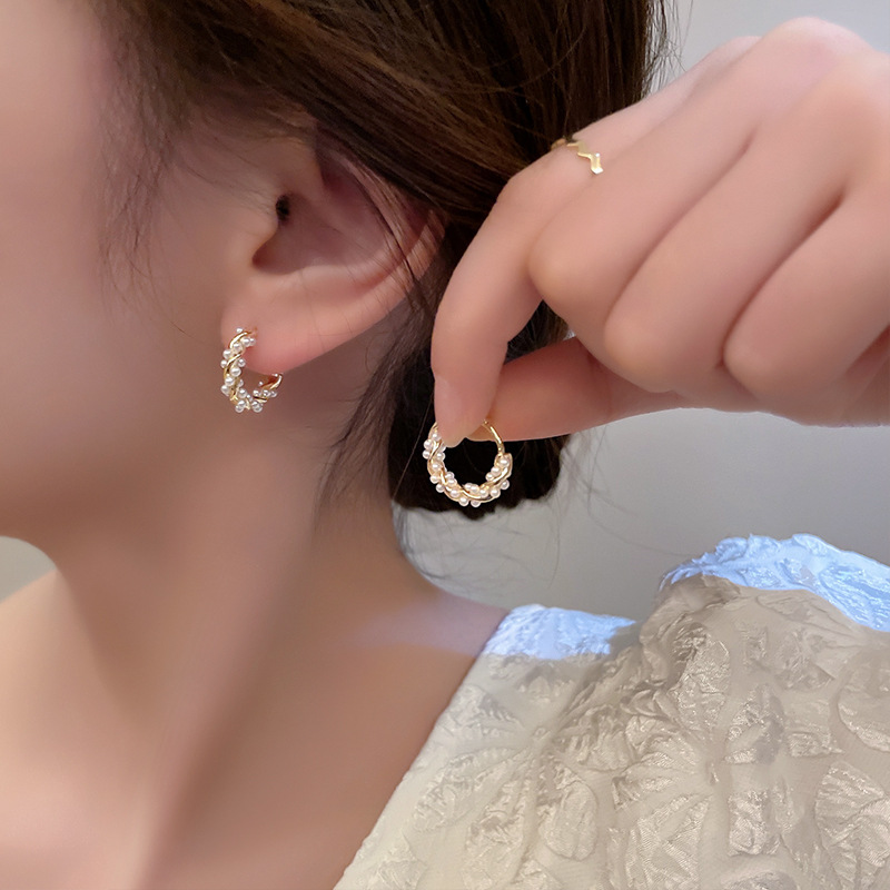 2024 Korean Simple Circle Pearl Earrings for Women