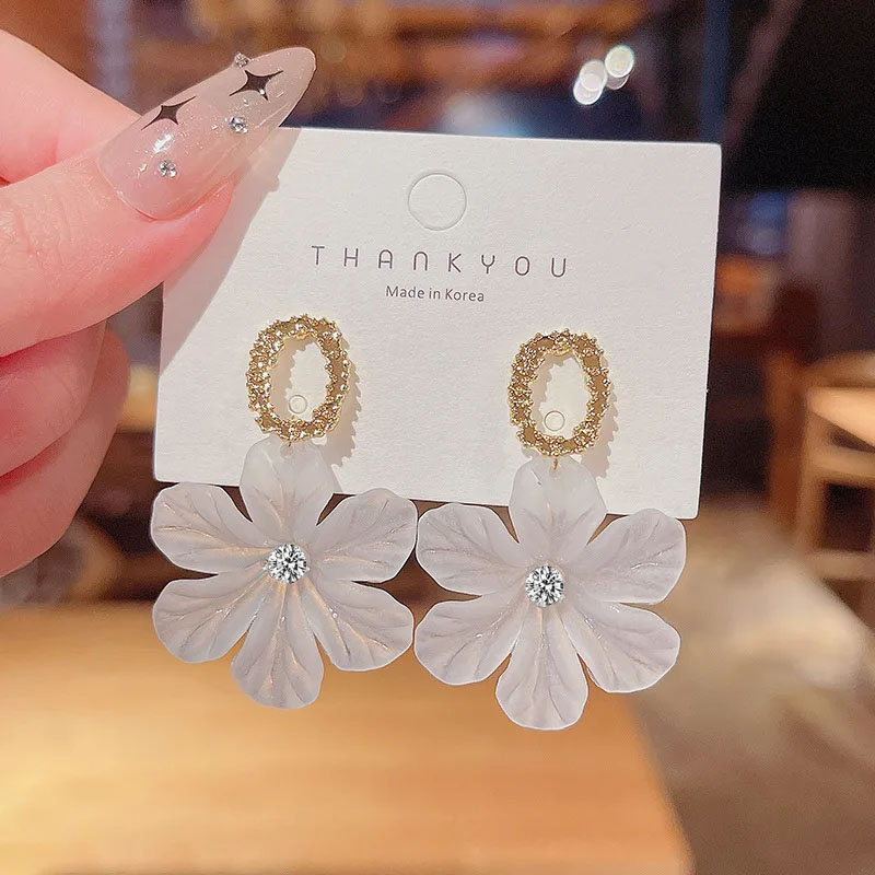 Delicate White Flower Rhinestone Hanging Earrings