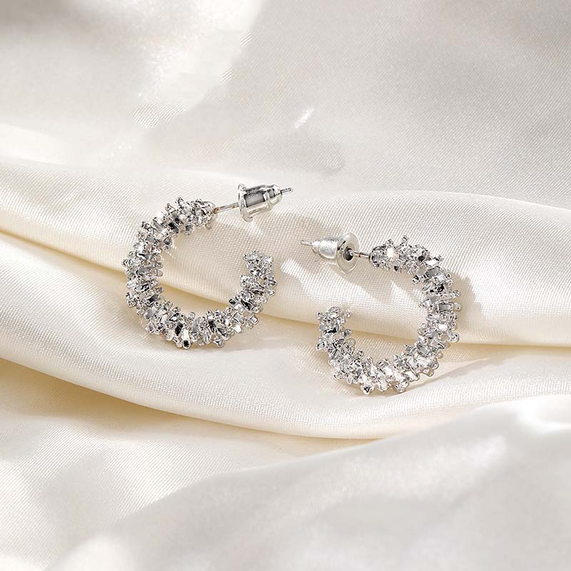 Vintage Twisted Wave C-Shaped Earrings for Women