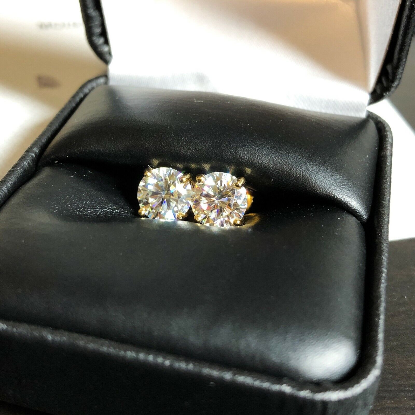 D Color VVS1 Moissanite Solitaire Stud Earrings
