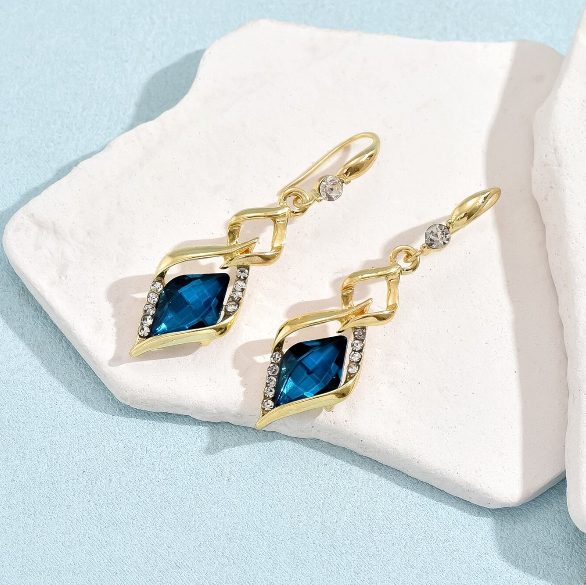 Elegant Crystal Hoop Earrings for Any Occasion