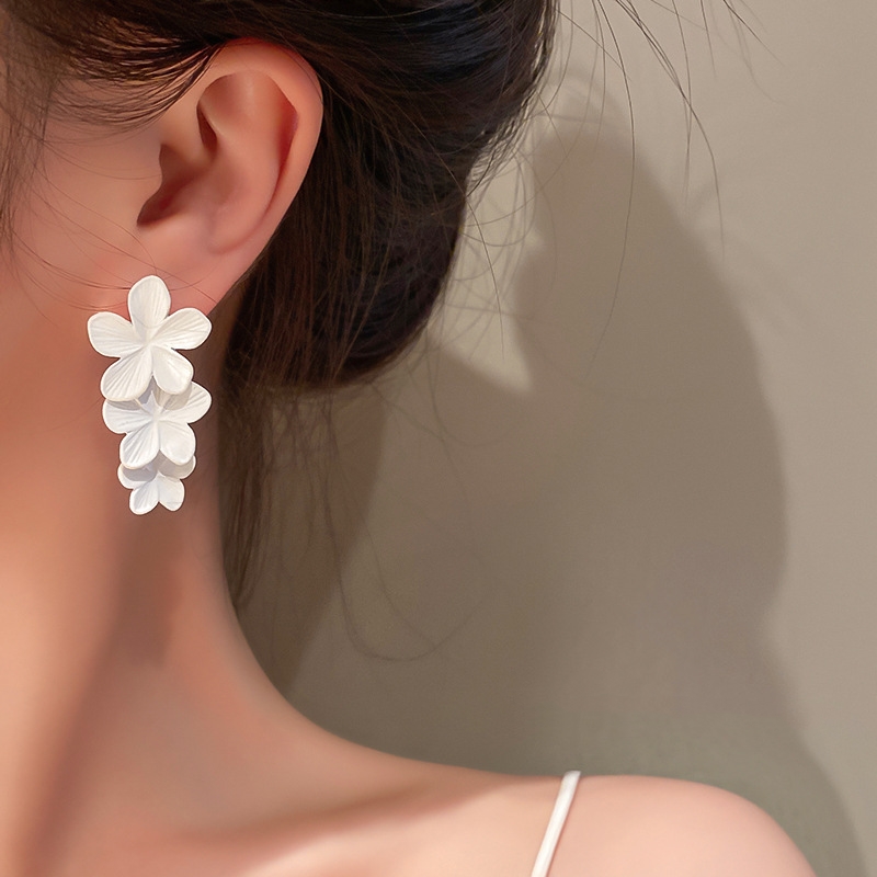 White Daisy Butterfly Dangle Earrings for Women
