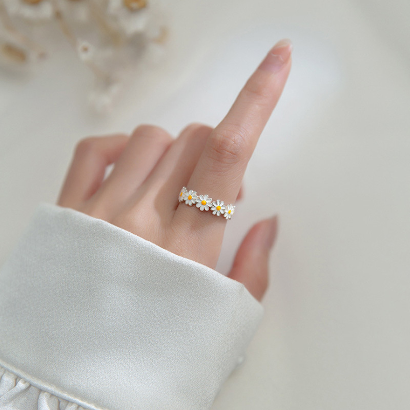 Korean Vintage Daisy Flower Adjustable Ring