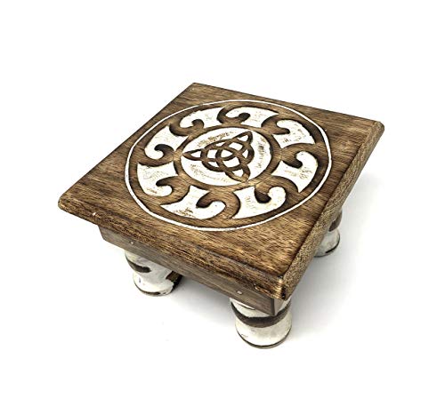 Wooden Altar Table for Wiccan, Pagan, and Meditation Practices (Triquetra)
