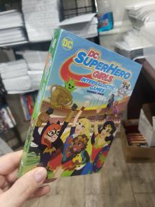 DC Super Hero Girls: Intergalactic Games (DVD)